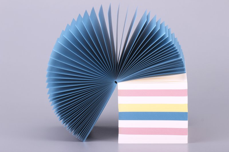 Notizw�rfel bunt, blockverleimt, nachhaltig, 9x9x9 cm