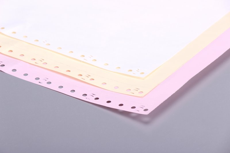3-fach S�tze � 305x240 mm � CB wei�|CFB gelb|CF rosa � 55g � endlos � 600 S�tze