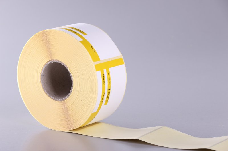 Thermoetiketten � 46,8 x 81 � B 50 | � 108 | L 55 | H 40 � sw/ge � 650 St. � 6 Rollen
